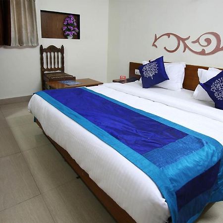 Hotel Campus Ahmedabad Eksteriør bilde