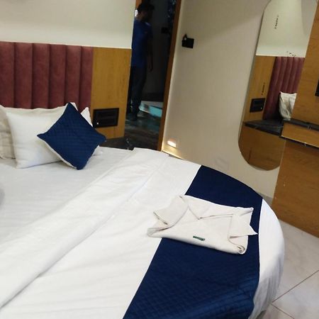 Hotel Campus Ahmedabad Eksteriør bilde