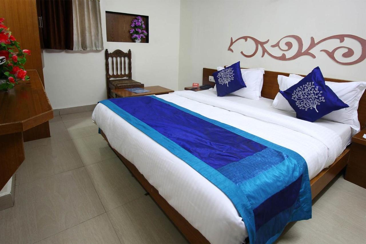 Hotel Campus Ahmedabad Eksteriør bilde